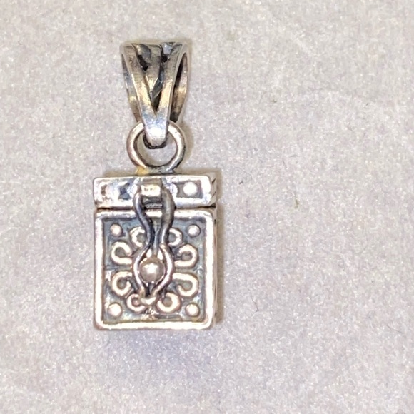 925 sterling silver prayer box charm. - Picture 3 of 6